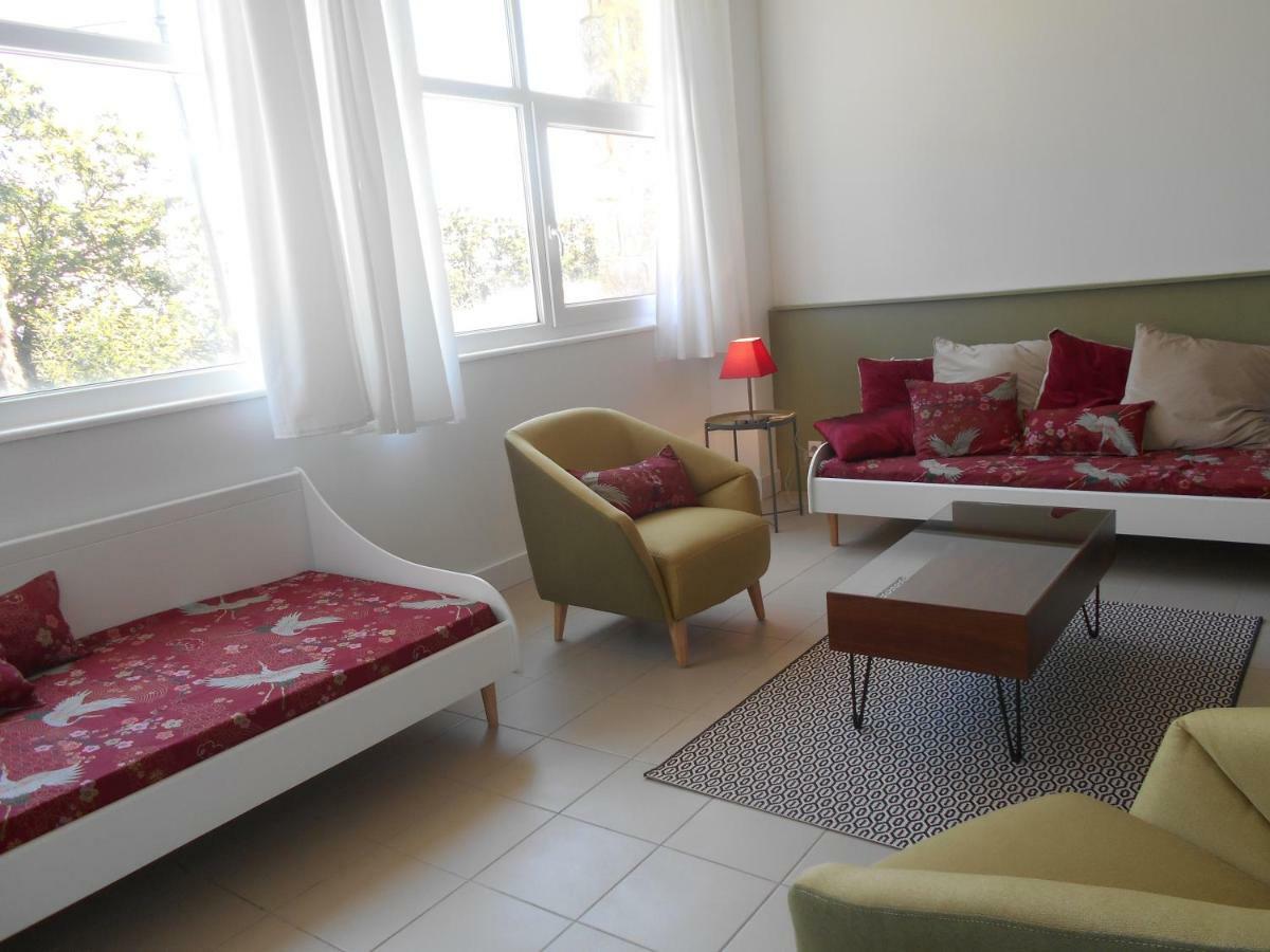 Maison D'Hotes Les Palmiers Gluiras Luaran gambar
